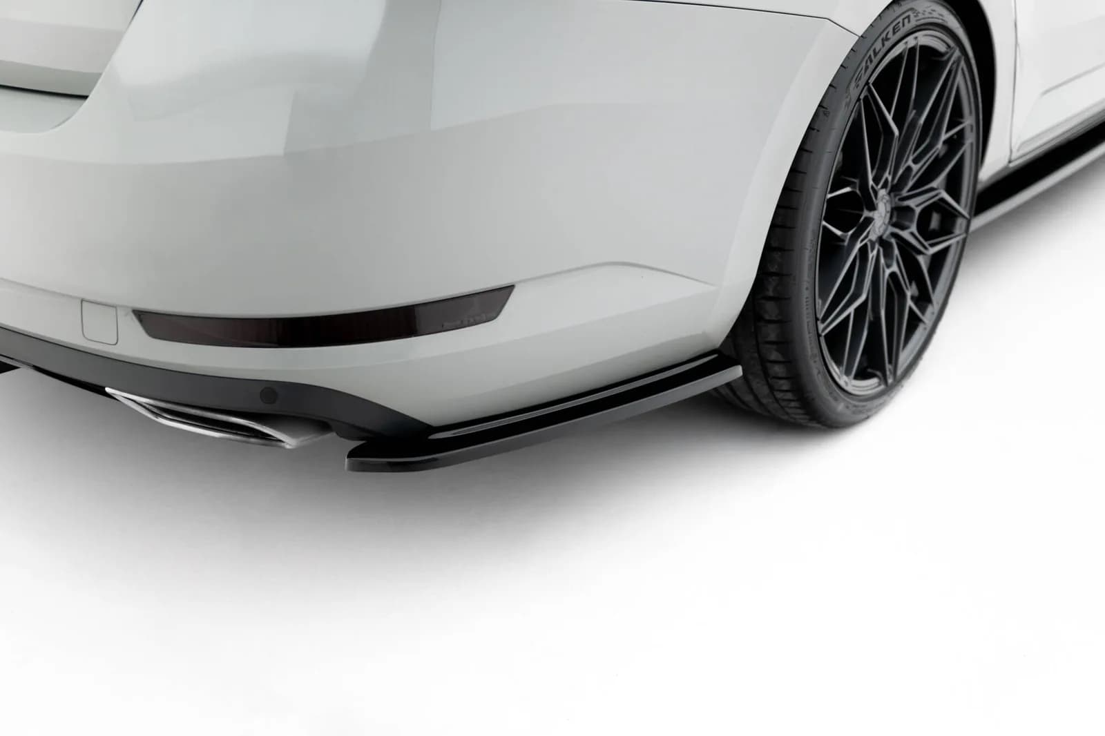 Задні сплітери Boczne V.1 Maxton Skoda Superb Liftback / Combi Mk3 - фото My Tuning Lab