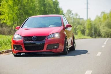 Передній сплітер Maxton Volkswagen Golf MK5 GTI (do zderzaka przedniego 30th) (чорний глянець) - фото My Tuning Lab