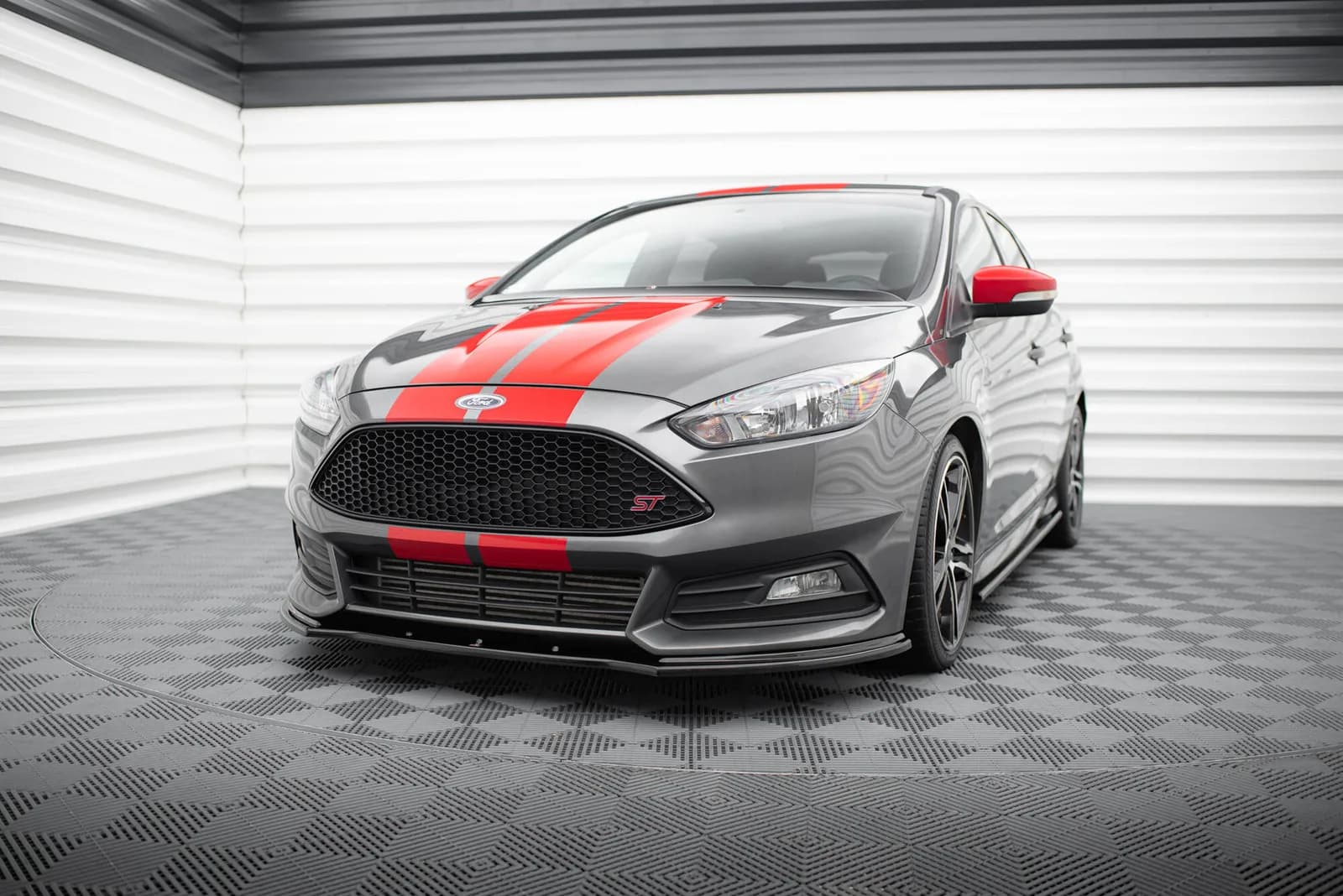 Передній сплітер V.1 Maxton Ford Focus ST Mk3 FL - фото My Tuning Lab