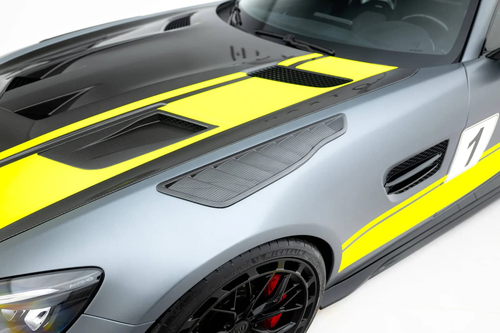 Karbonowe Wloty Powietrza W Błotniku Przednim Prepreg Maxton Mercedes-AMG GT C C190 Facelift - фото My Tuning Lab
