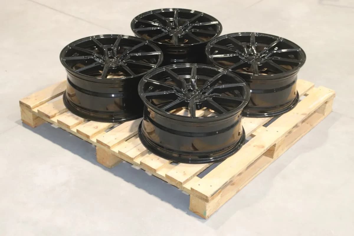 Комплект легкосплавних дисків 19" Concaver CVR4 19x8,5 ET45 5x114,3 глянцевий чорний - фото My Tuning Lab