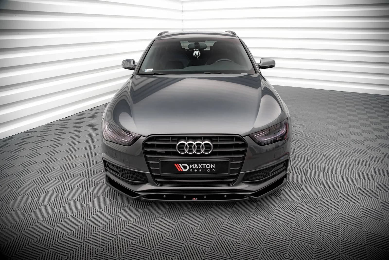 Передній сплітер V.3 Maxton Design Audi A4 S-Line / S4 B8 Facelift - фото My Tuning Lab
