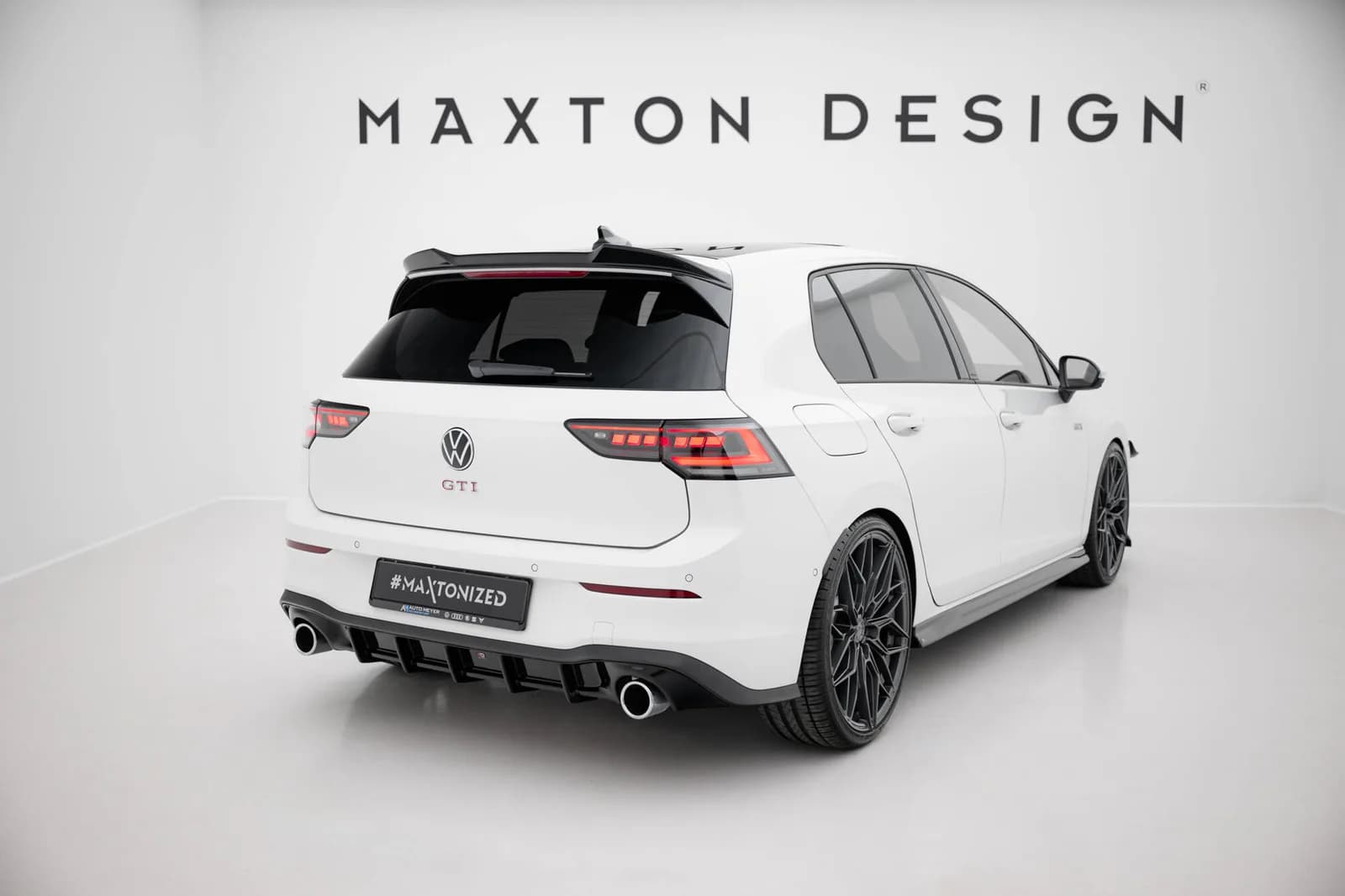 Задня накладка V.3 Maxton Volkswagen Golf GTI Mk8 - фото My Tuning Lab