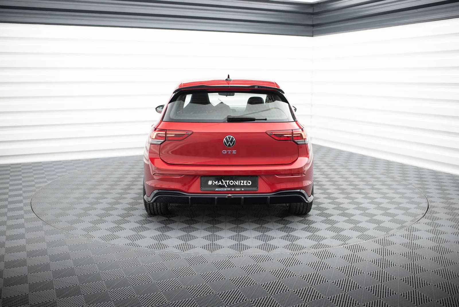 Задня накладка Maxton Volkswagen Golf GTE / R-Line Mk8 / Mk8 Facelift - фото My Tuning Lab