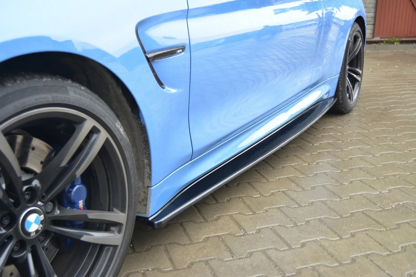 Накладки на пороги Maxton BMW M4 F82 (чорний глянець) - фото My Tuning Lab