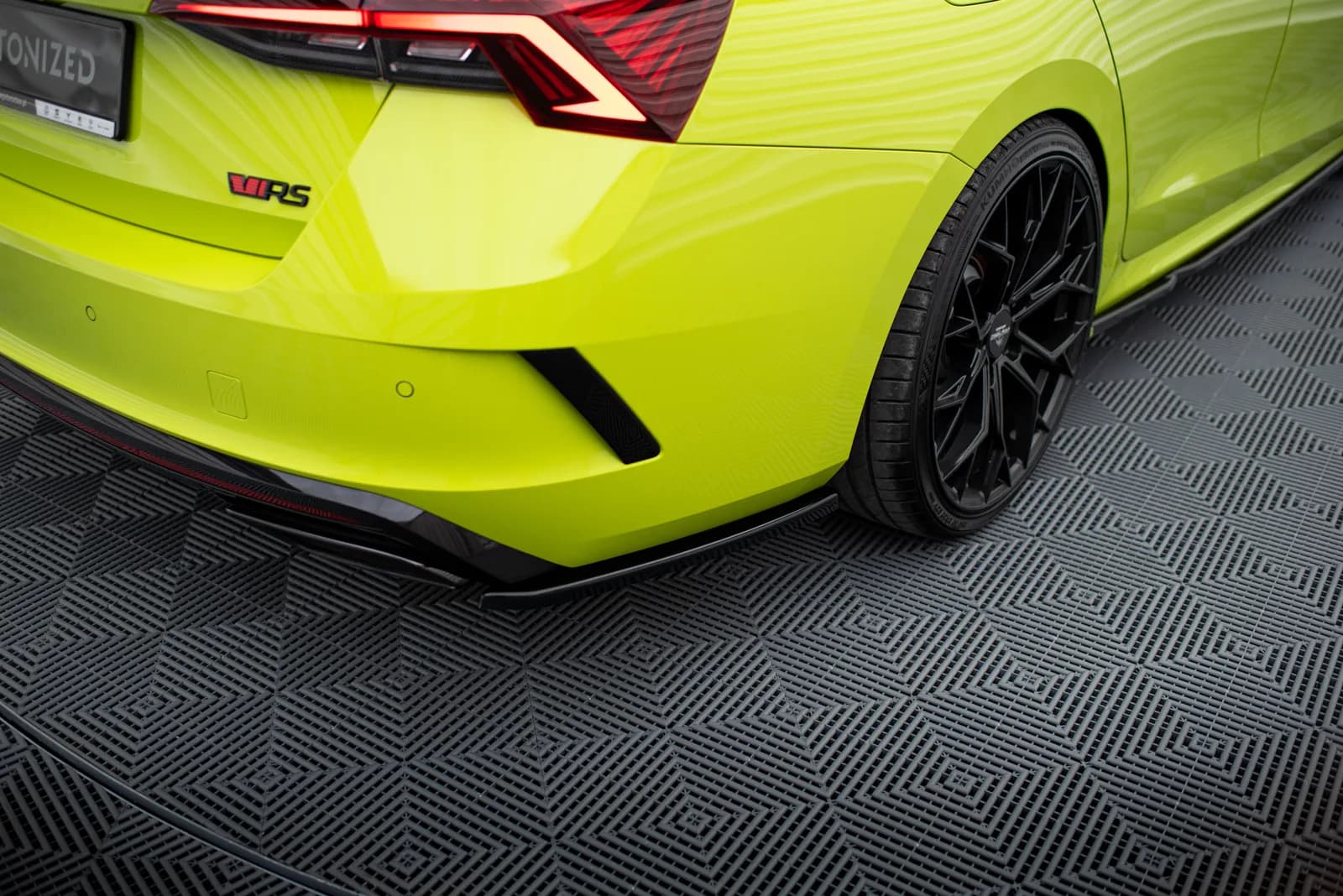 Задні сплітери Boczne V.1 Maxton Skoda Octavia RS MK4 / Mk4 Facelift - фото My Tuning Lab