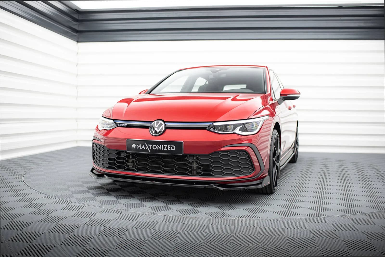 Передній сплітер V.2 + Flaps Maxton Volkswagen Golf GTI / GTE / GTD / R-Line Mk8 - фото My Tuning Lab