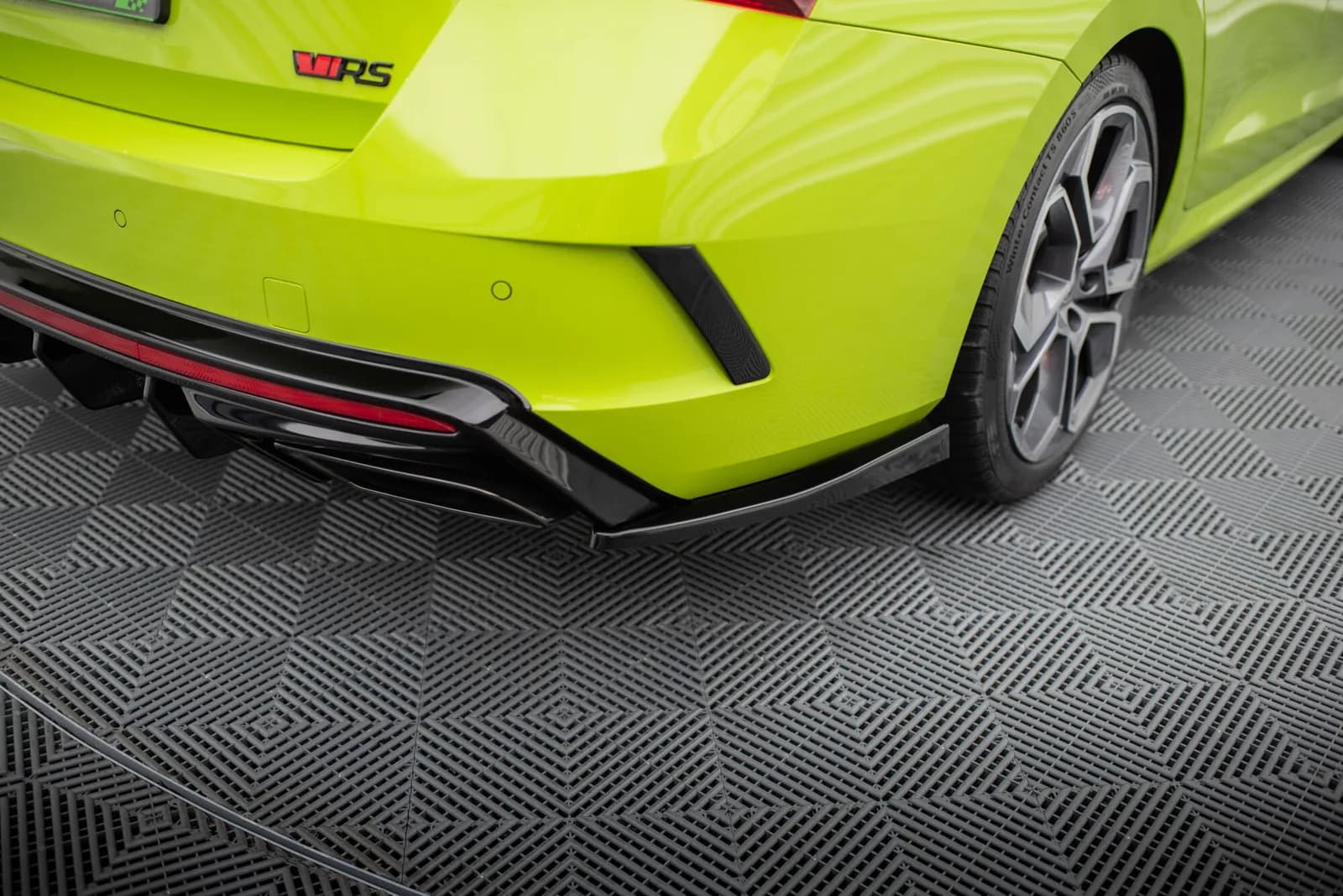 Задні сплітери Boczne V.4 Maxton Skoda Octavia RS Mk4 / Mk4 Combi / Liftback Facelift - фото My Tuning Lab