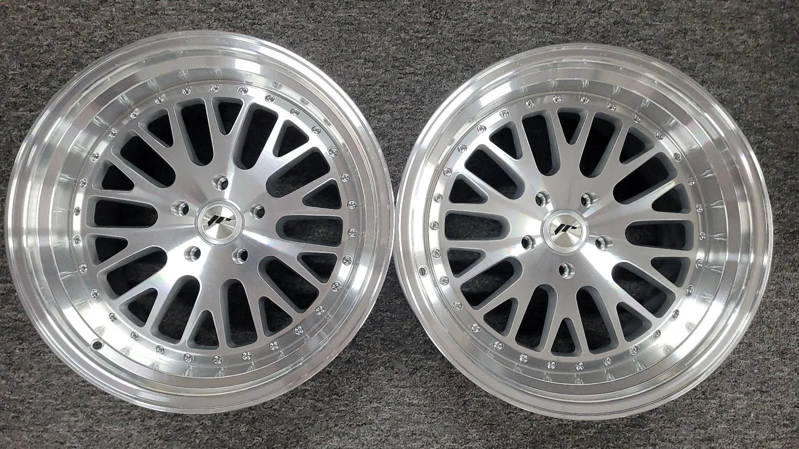 Вживаний Легкосплавний диск 18" Japan Racing JR10 18x10,5 ET25 5x114,3 срібний - фото My Tuning Lab