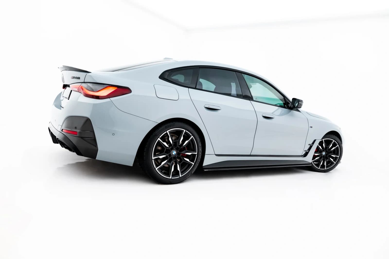 Накладки на пороги V.1 Maxton BMW 4 Gran Coupe M-пакет / M440i G26 - фото My Tuning Lab
