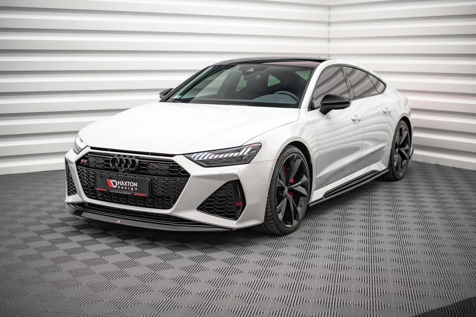 Передній сплітер V.3 Maxton Audi RS7 C8 / RS6 C8 / C8 Facelift - фото My Tuning Lab