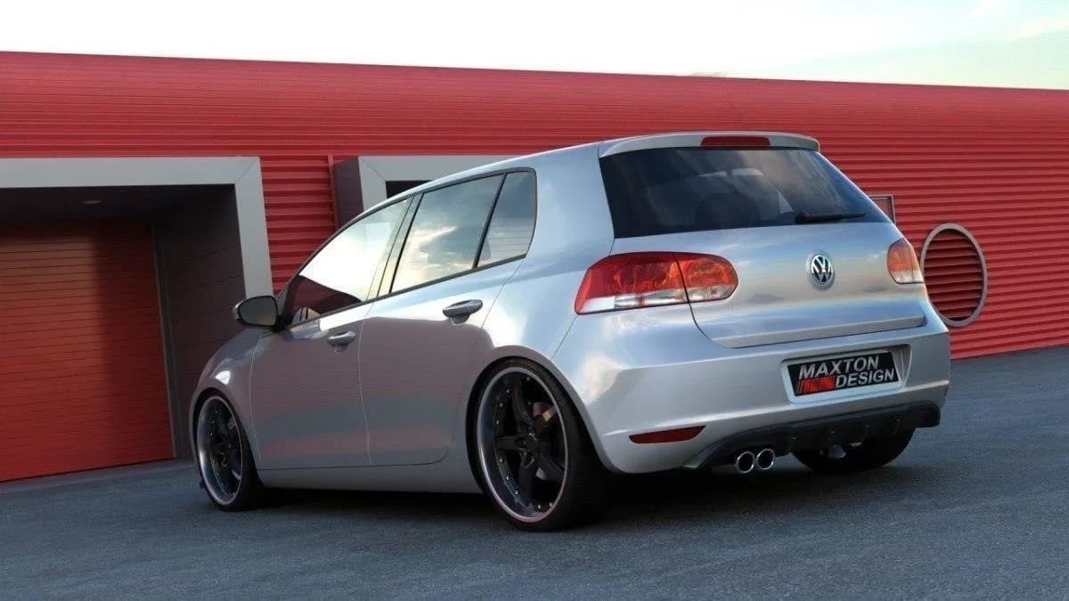 Задній дифузор Maxton Volkswagen Golf MK6 (z 1 otworem na Вихлоп) (чорний глянець) - фото My Tuning Lab