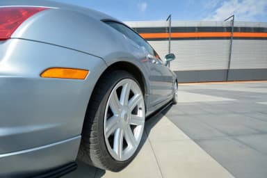 Накладки на пороги Maxton Chrysler Crossfire (чорний глянець) - фото My Tuning Lab