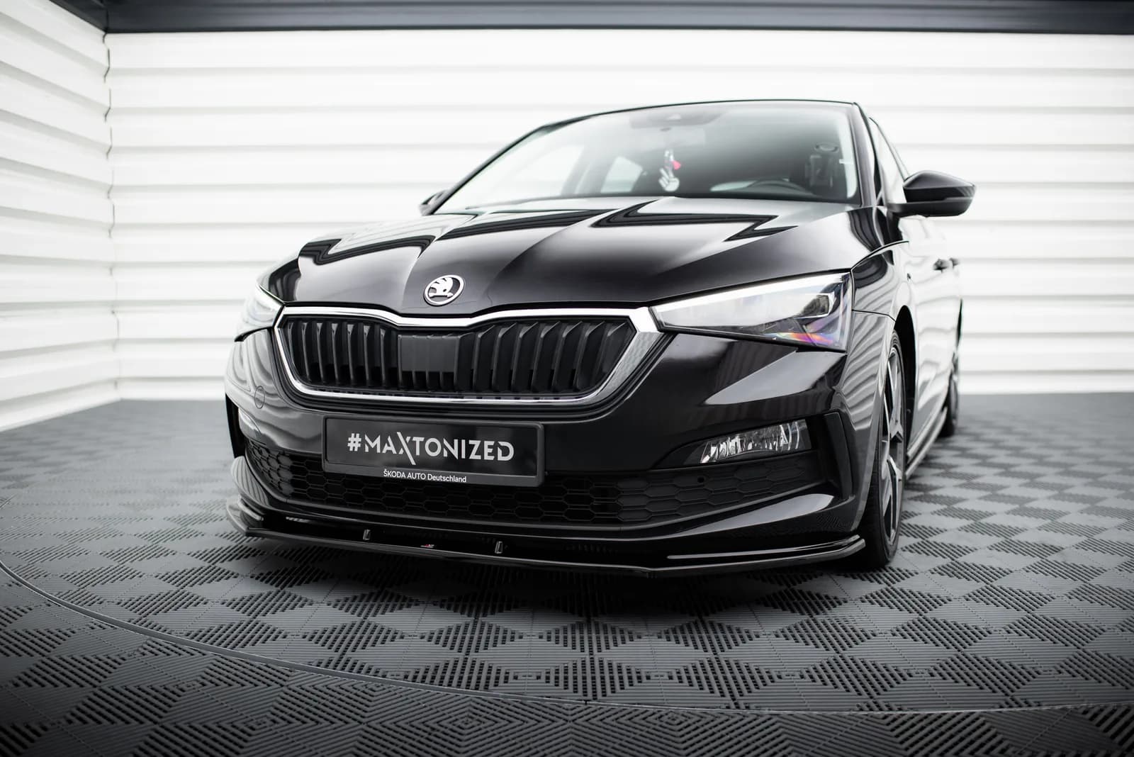 Передній сплітер V.1 Maxton Skoda Scala - фото My Tuning Lab