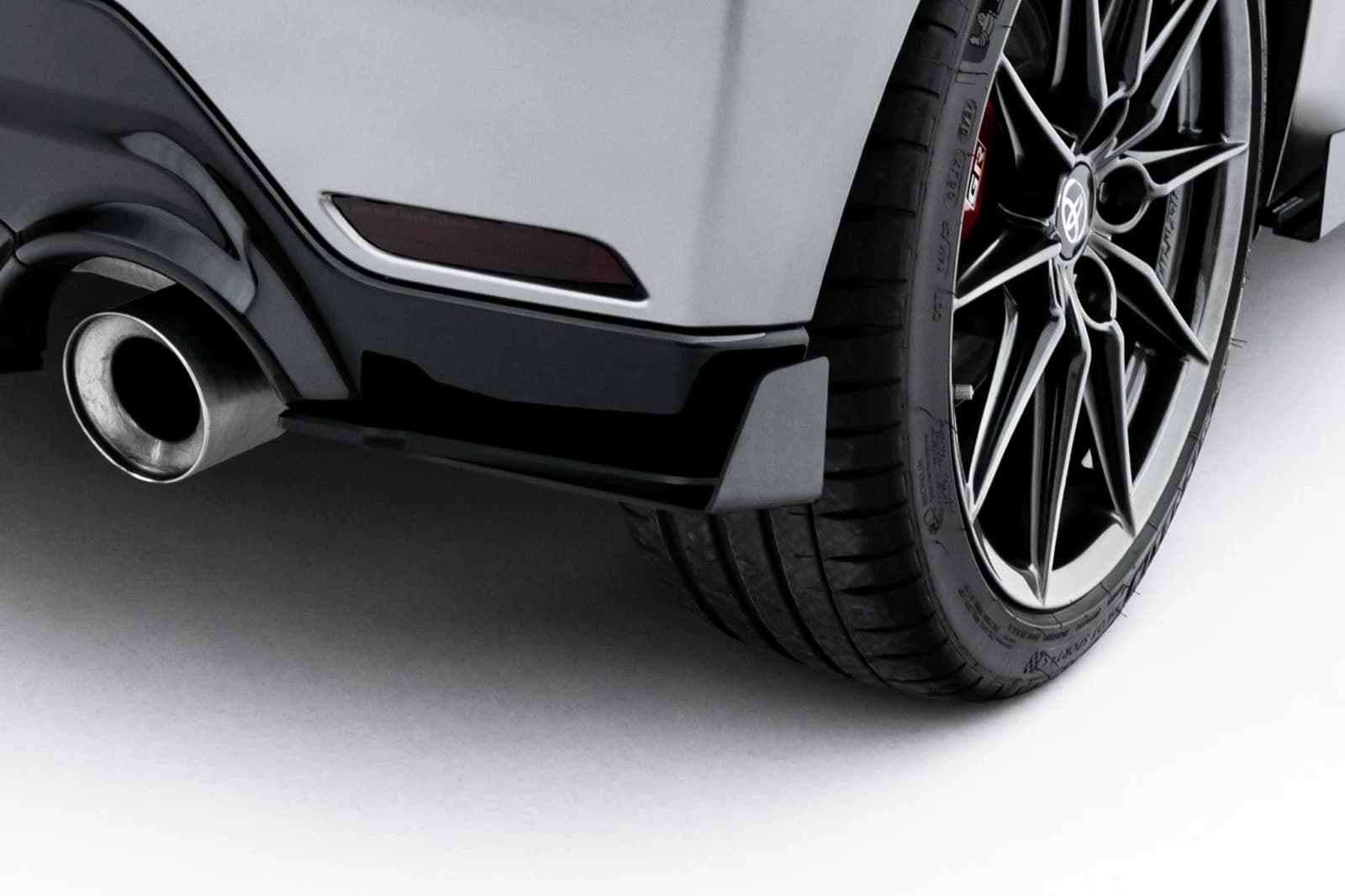 Flapsy Tylne Boczne Maxton Toyota GR Yaris Mk4 Facelift - фото My Tuning Lab