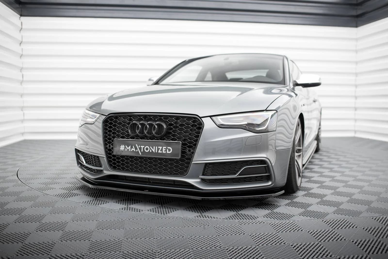 Передній сплітер V.2 Maxton Audi S5 / A5 S-Line 8T Facelift - фото My Tuning Lab