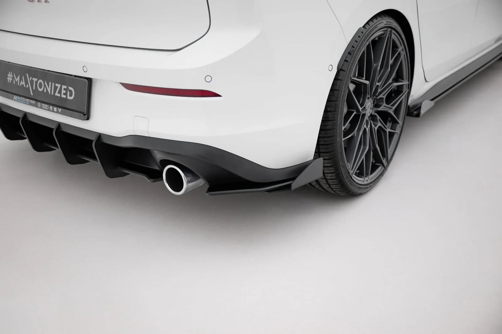 Задні сплітери Boczne Street Pro + Flaps Maxton Volkswagen Golf GTI / GTE / R-Line Mk8 - фото My Tuning Lab