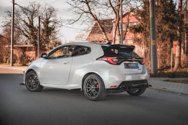 Накладки на пороги Street Pro + Flaps Maxton Toyota GR Yaris MK4 - фото My Tuning Lab