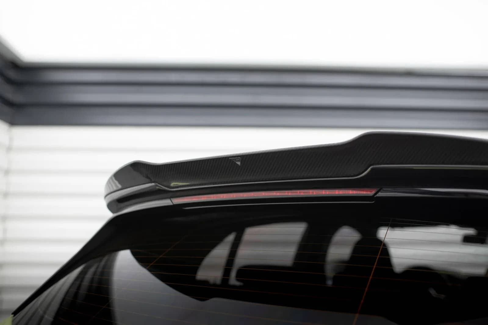 Karbonowy Spoiler Tylnej Klapy Prepreg Maxton BMW M135i / 128ti F40 / F70 - фото My Tuning Lab