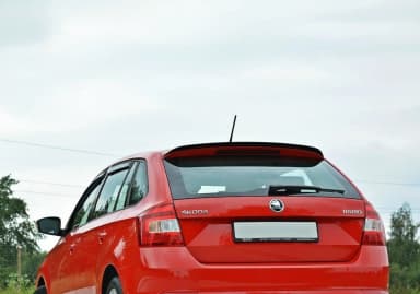 Задній спойлер Maxton Skoda Rapid Spaceback (чорний глянець) - фото My Tuning Lab