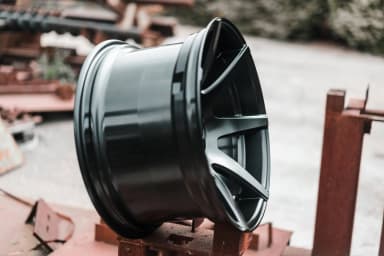 Легкосплавний диск 18" 7Twenty Style 55 18x10.5 ET5 5x114.3 сатиновий чорний - фото My Tuning Lab