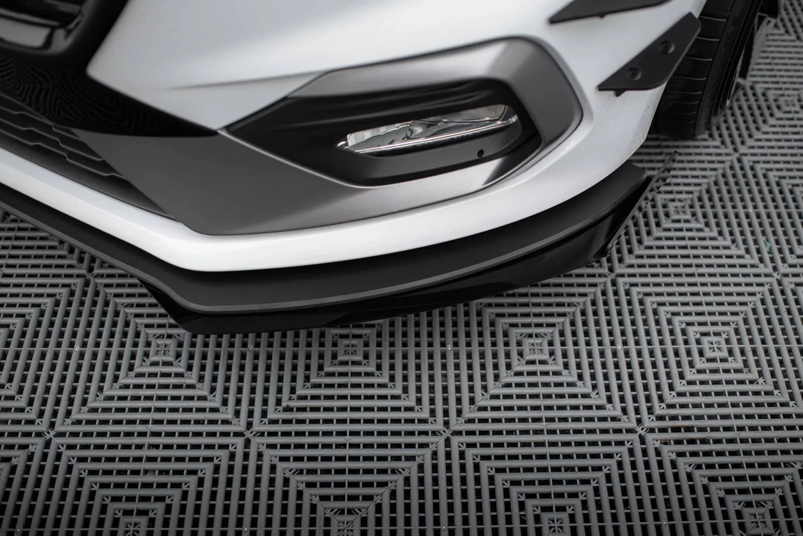 Flaps Maxton Ford Fiesta Mk8 ST / ST-Line - фото My Tuning Lab