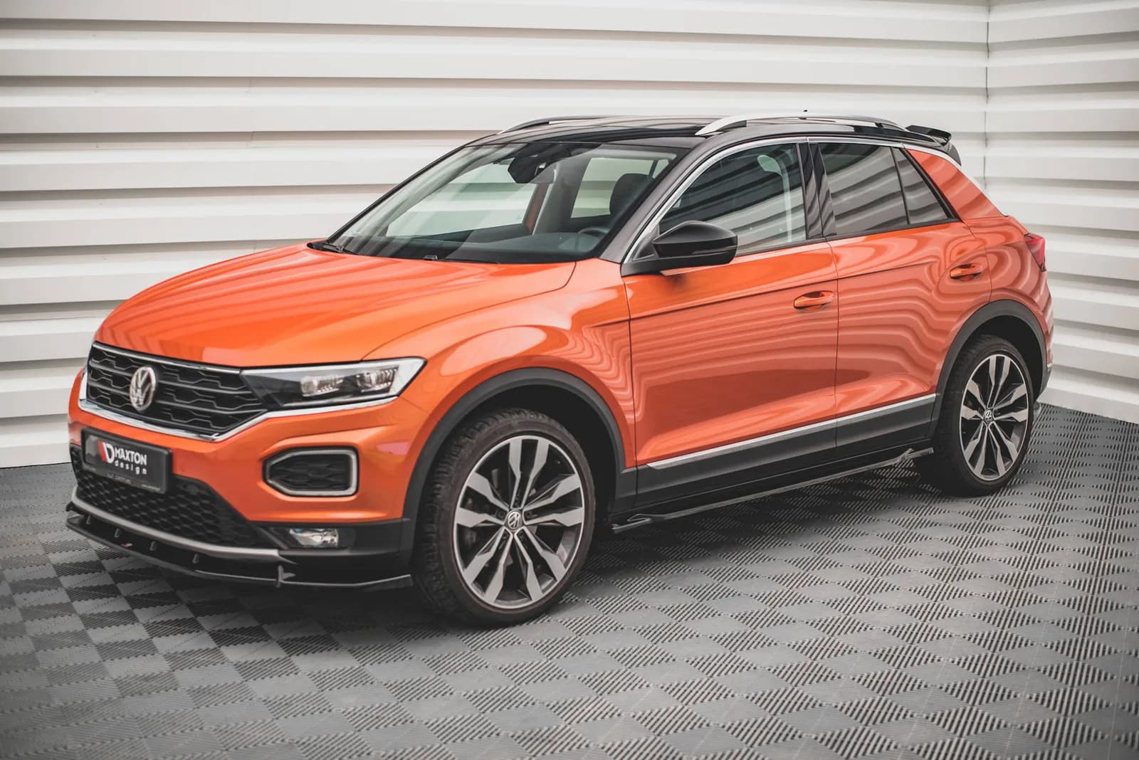 Накладки на пороги Maxton Volkswagen T-Roc Mk1 - фото My Tuning Lab