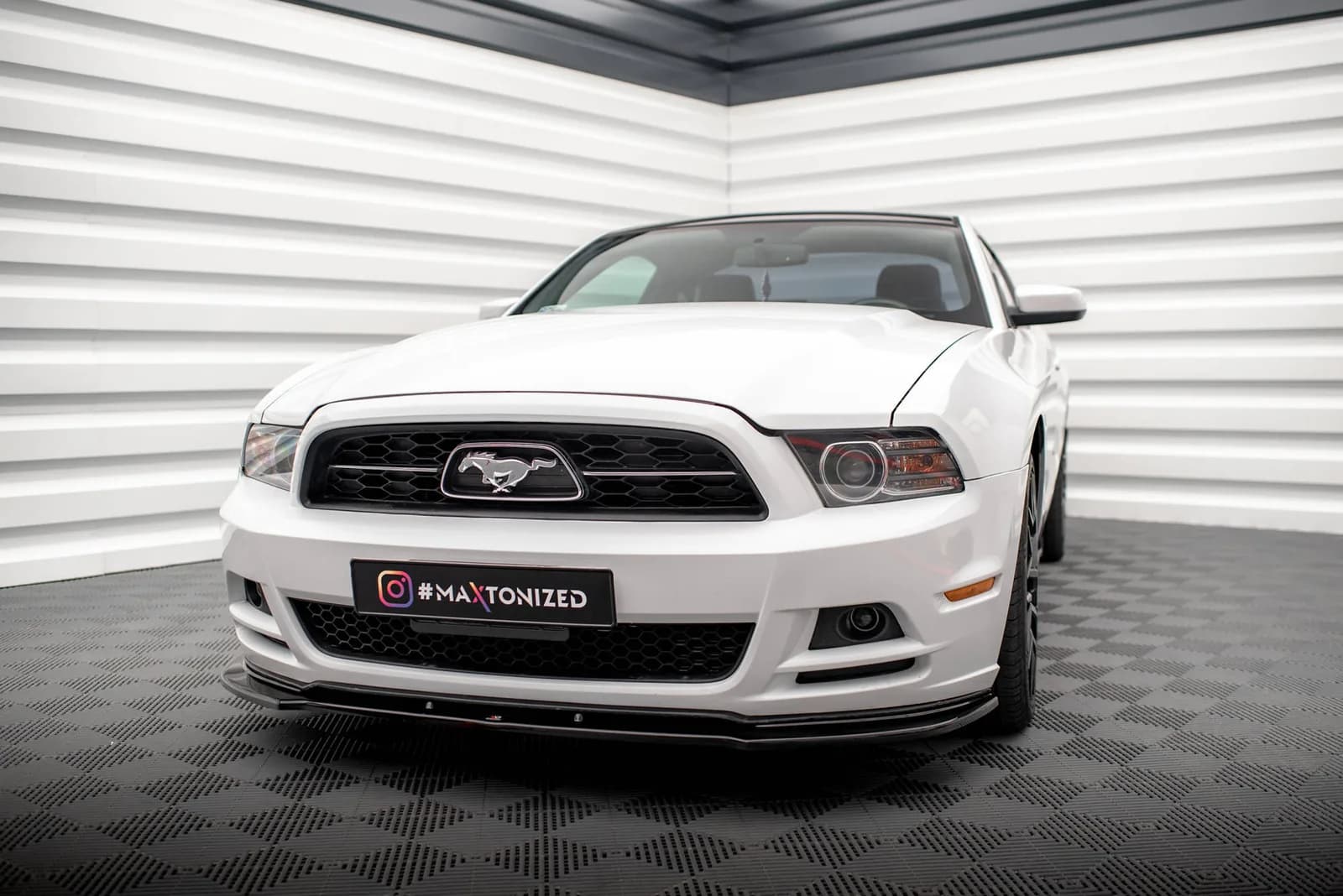 Передній сплітер Maxton Ford Mustang Mk5 Facelift - фото My Tuning Lab