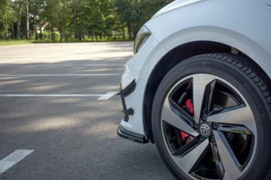 Канарди (аеродинамічні накладки переднього бампера) Maxton Volkswagen Polo GTI Mk6 - фото My Tuning Lab