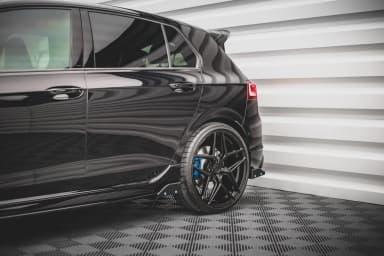 Накладки на пороги V.2 + Flaps Maxton Volkswagen Golf R Hatchback Mk8 / Mk8 Facelift - фото My Tuning Lab