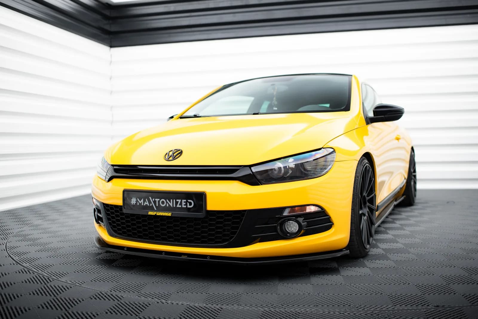 Maxton Design Передній сплітер VW Scirocco 3 - фото My Tuning Lab