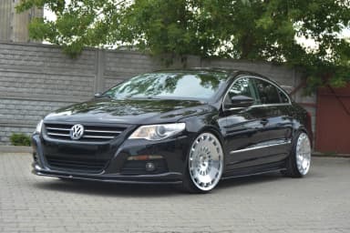 Накладки на пороги Maxton Volkswagen Passat CC Standard (чорний глянець) - фото My Tuning Lab