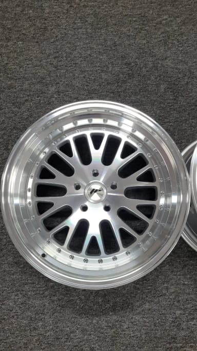 Вживаний Легкосплавний диск 18" Japan Racing JR10 18x10,5 ET25 5x114,3 срібний - фото My Tuning Lab