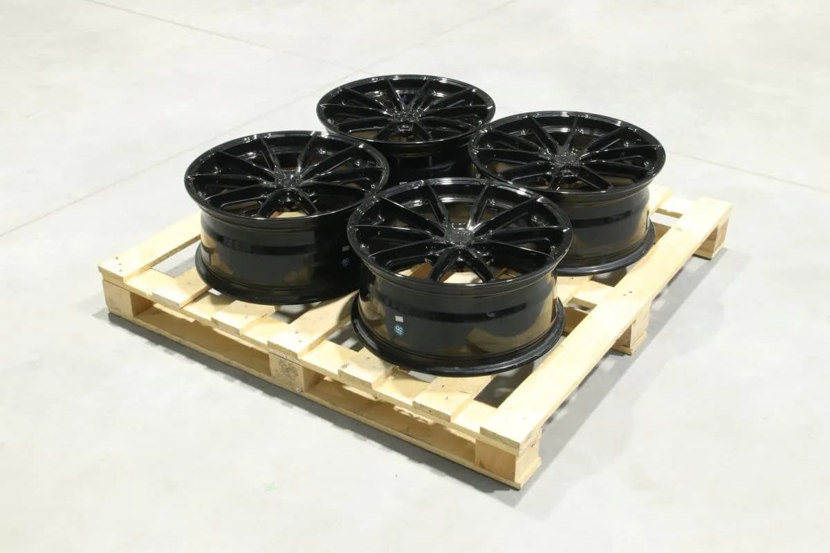 Комплект легкосплавних дисків 18" Japan Racing JR37 18x8 ET45 5x114,3 глянцевий чорний - фото My Tuning Lab