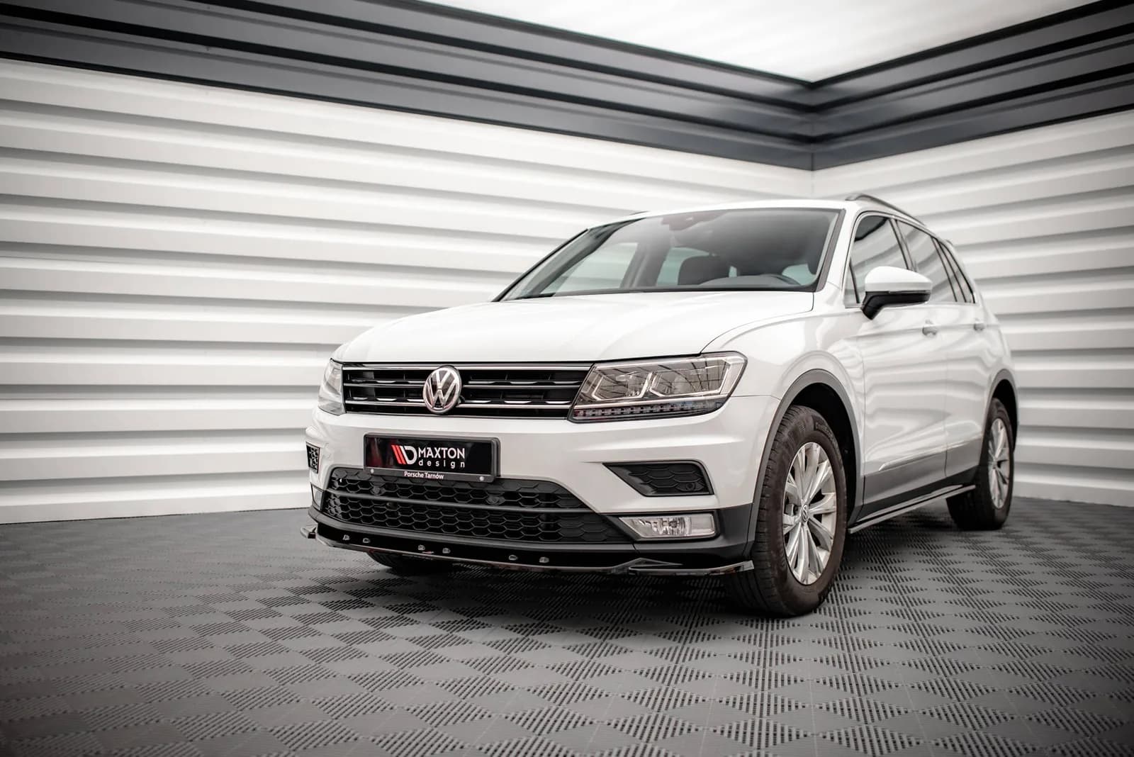 Передній сплітер Maxton Volkswagen Tiguan Mk2 - фото My Tuning Lab