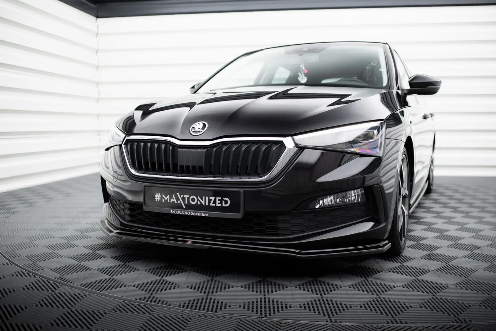 Передній сплітер V.3 Maxton Skoda Scala - фото My Tuning Lab
