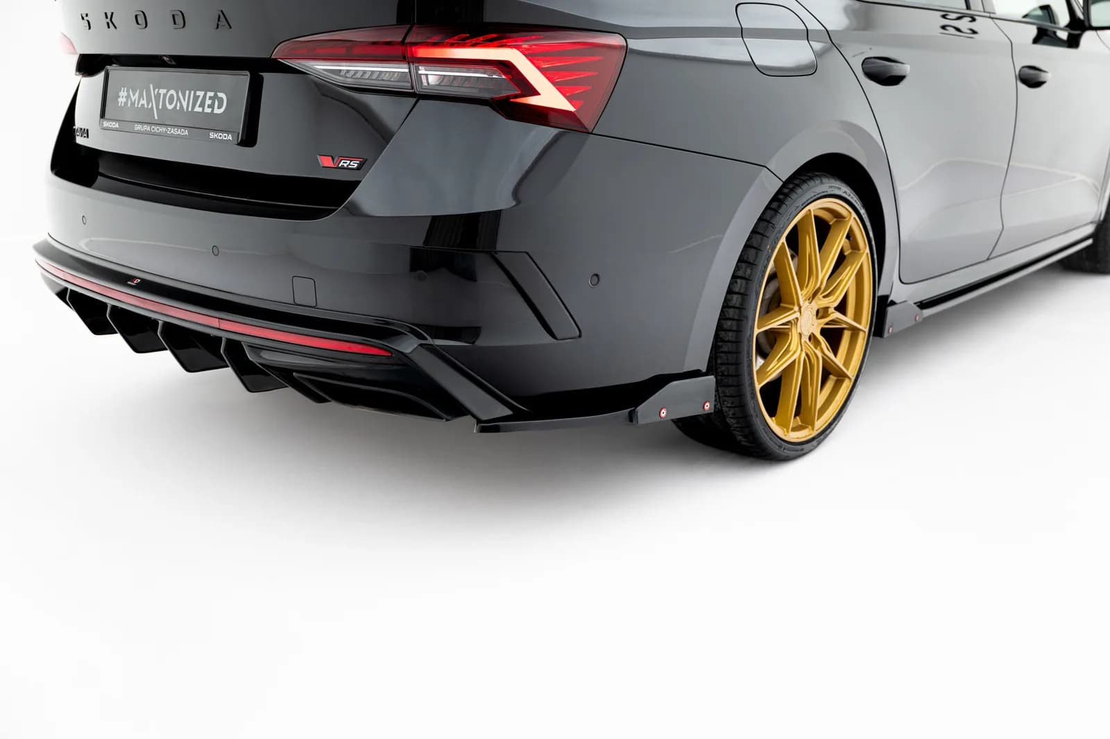 Задні сплітери Boczne V.4 + Flaps Maxton Skoda Octavia RS Combi / Liftback Mk4 / Mk4 Facelift - фото My Tuning Lab