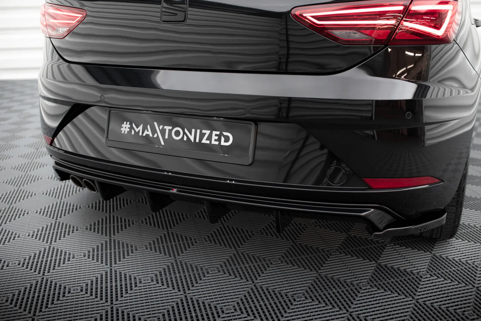 Задня накладка Maxton Seat Leon Mk3 Facelift - фото My Tuning Lab