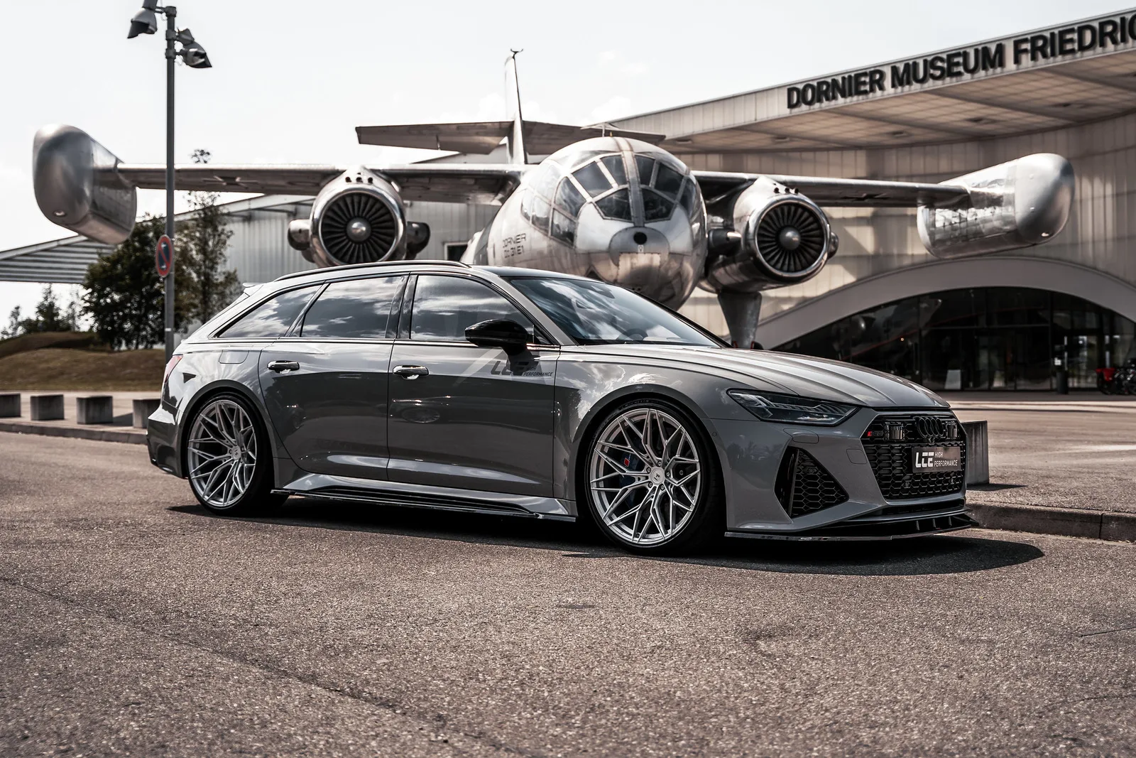 Легкосплавний диск 23" Yido Performance Forged+ 6 23x11 ET13 5x112 графіт - фото My Tuning Lab