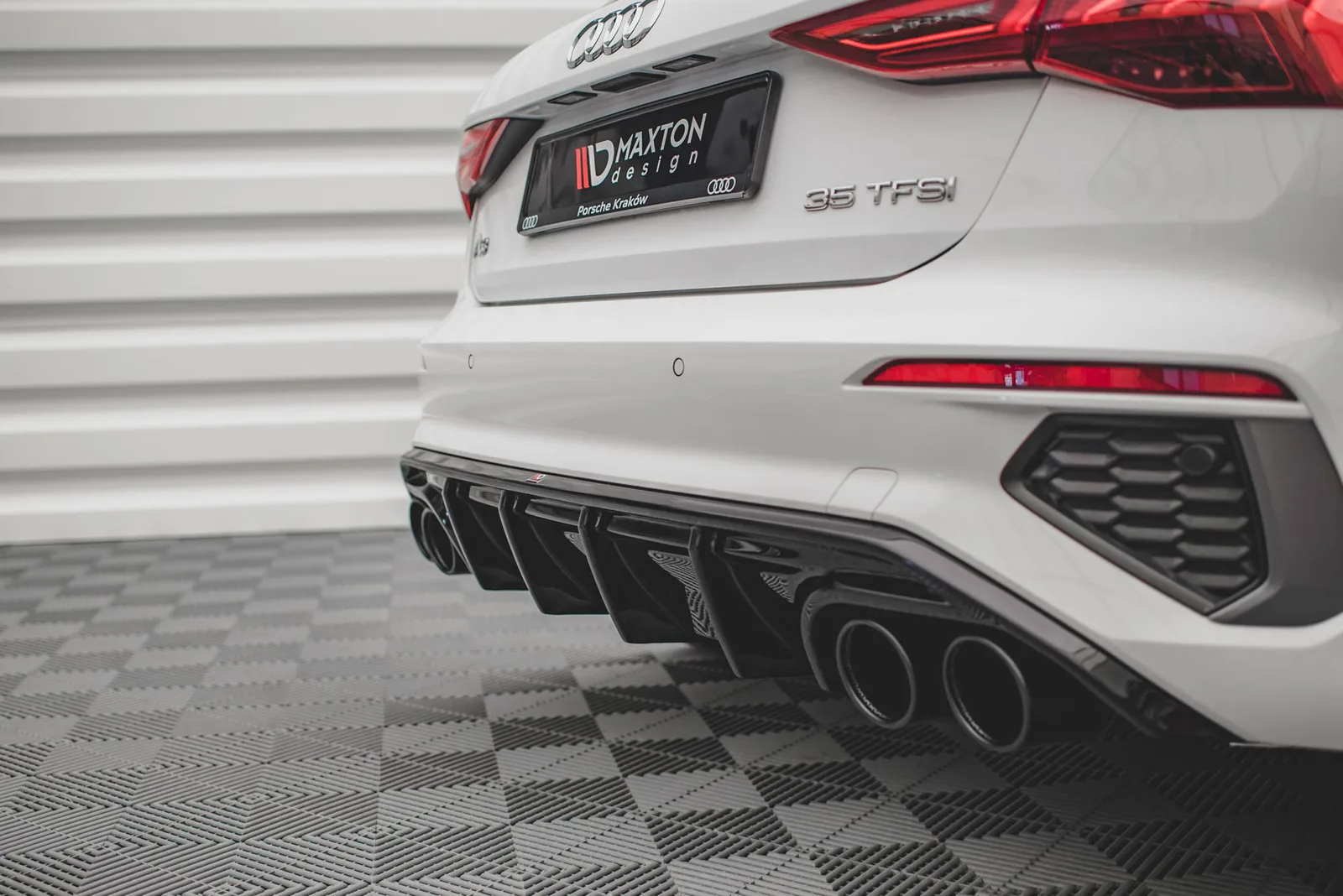 Задня накладка + Atrapa Вихлопu Maxton Audi A3 S-Line Sportback 8Y - фото My Tuning Lab