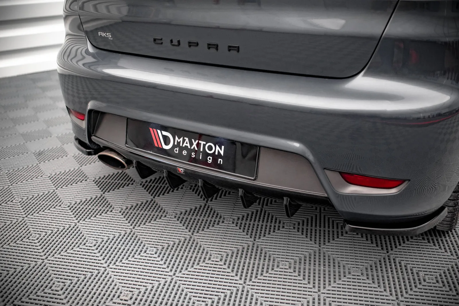 Задня накладка Maxton Seat Ibiza Cupra Mk3 - фото My Tuning Lab