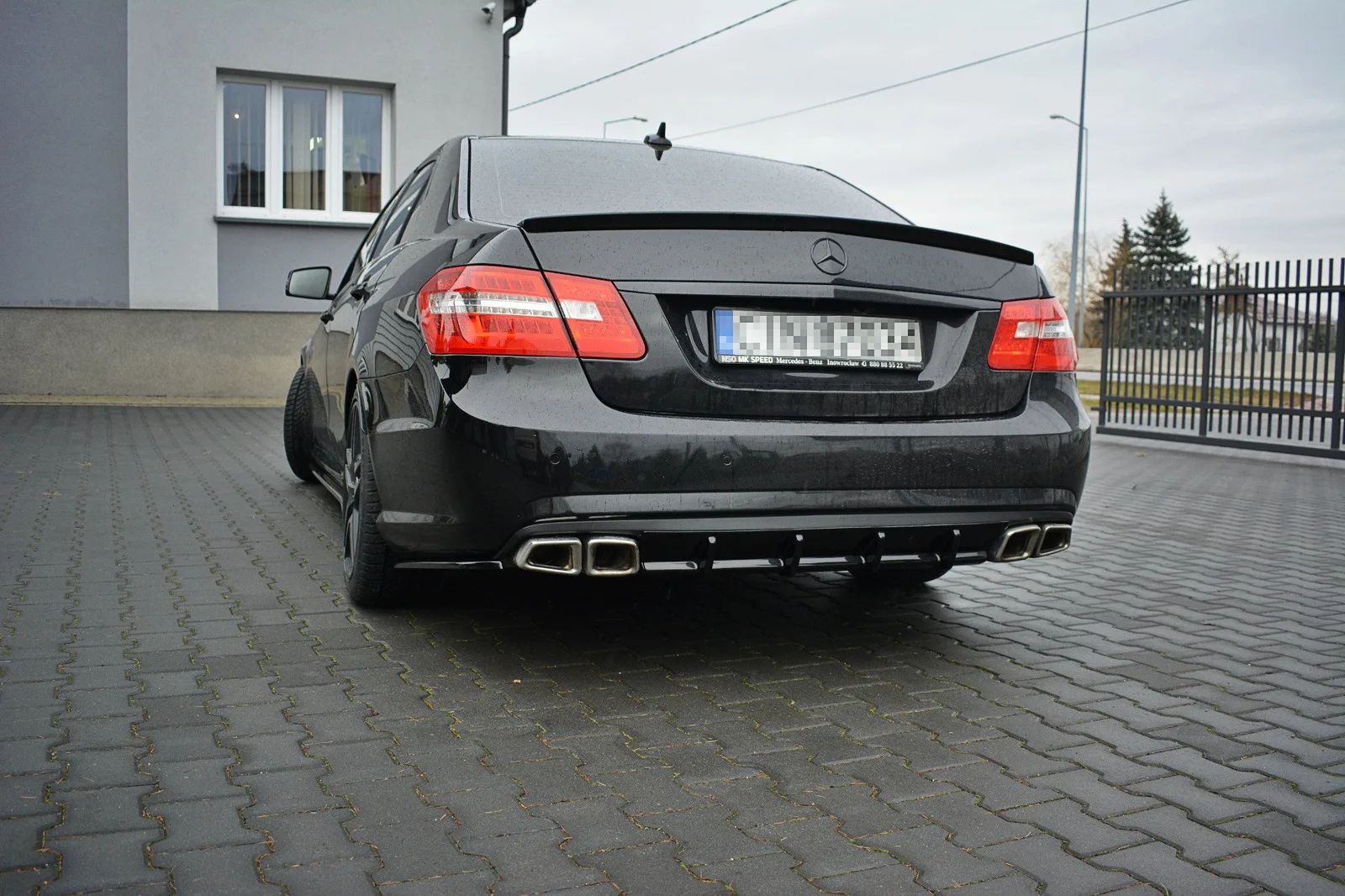 Дифузор Maxton Design Задня накладка MERCEDES-BENZ E63 AMG W212 - фото My Tuning Lab