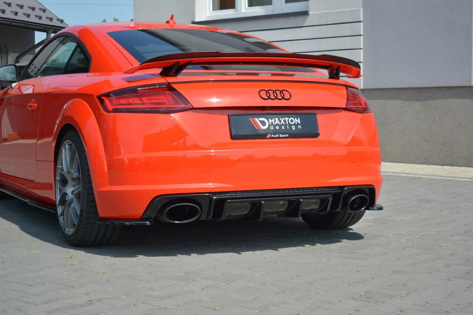 Задня накладка Maxton Audi TT RS 8S - фото My Tuning Lab