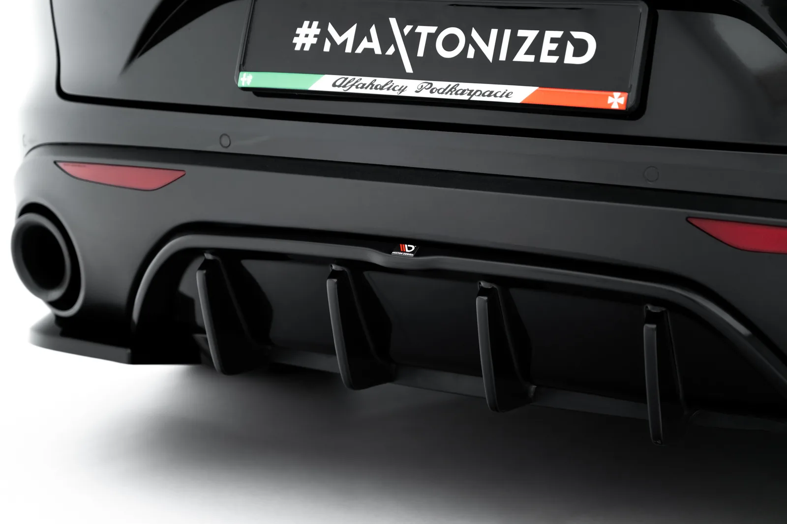 Дифузор Maxton Design Задня накладка ALFA ROMEO STELVIO - фото My Tuning Lab