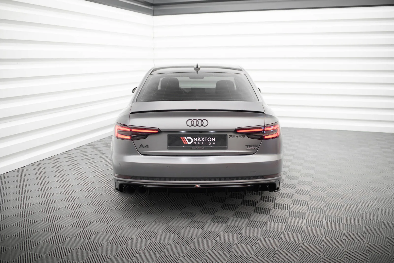 Задня накладка Maxton Audi A4 S-line B9 (Wersja z podwójną końcówką Вихлопu z jednej strony) - фото My Tuning Lab