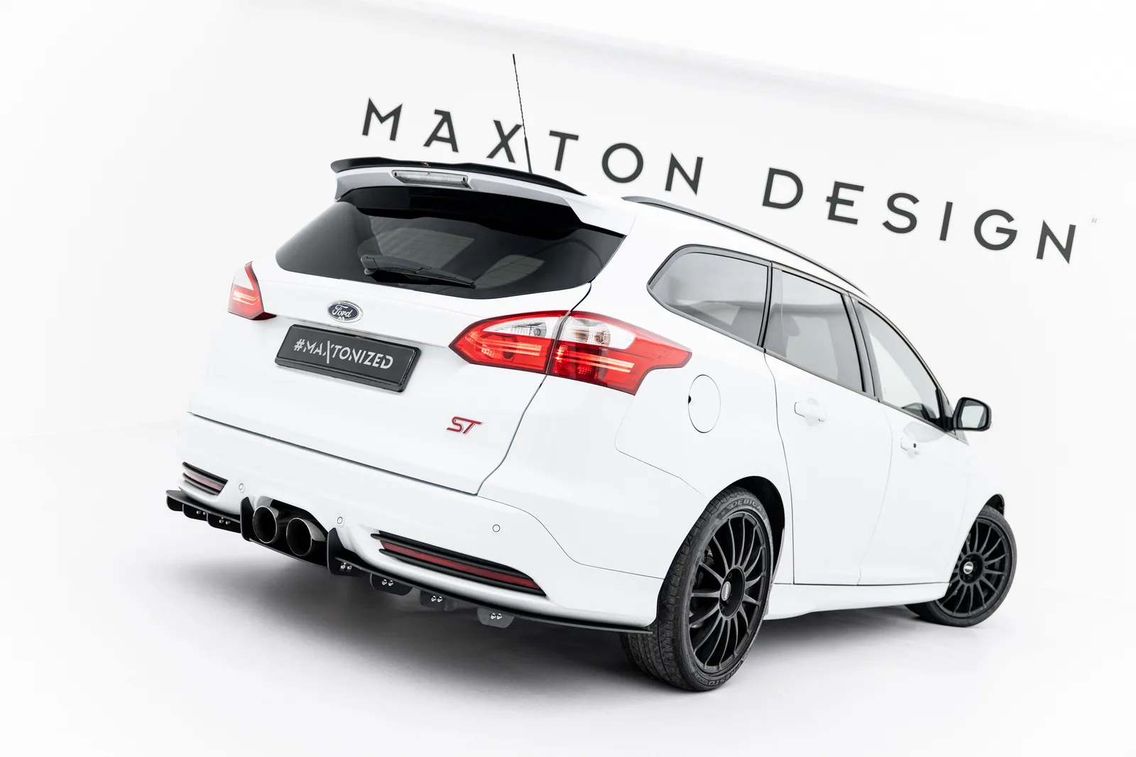 Задній дифузор Maxton Ford Focus ST MK3 Kombi - фото My Tuning Lab