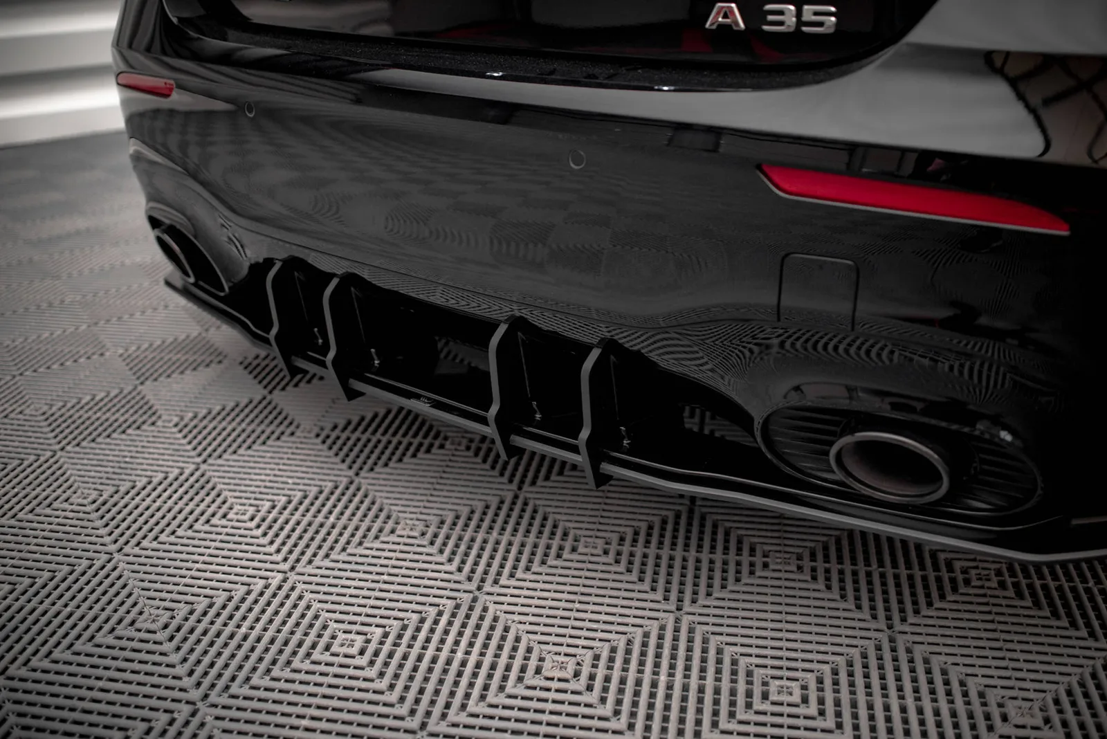 Задня накладка Street Pro + Flaps Maxton Mercedes A35 AMG Hatchback Aero Pack W177 - фото My Tuning Lab