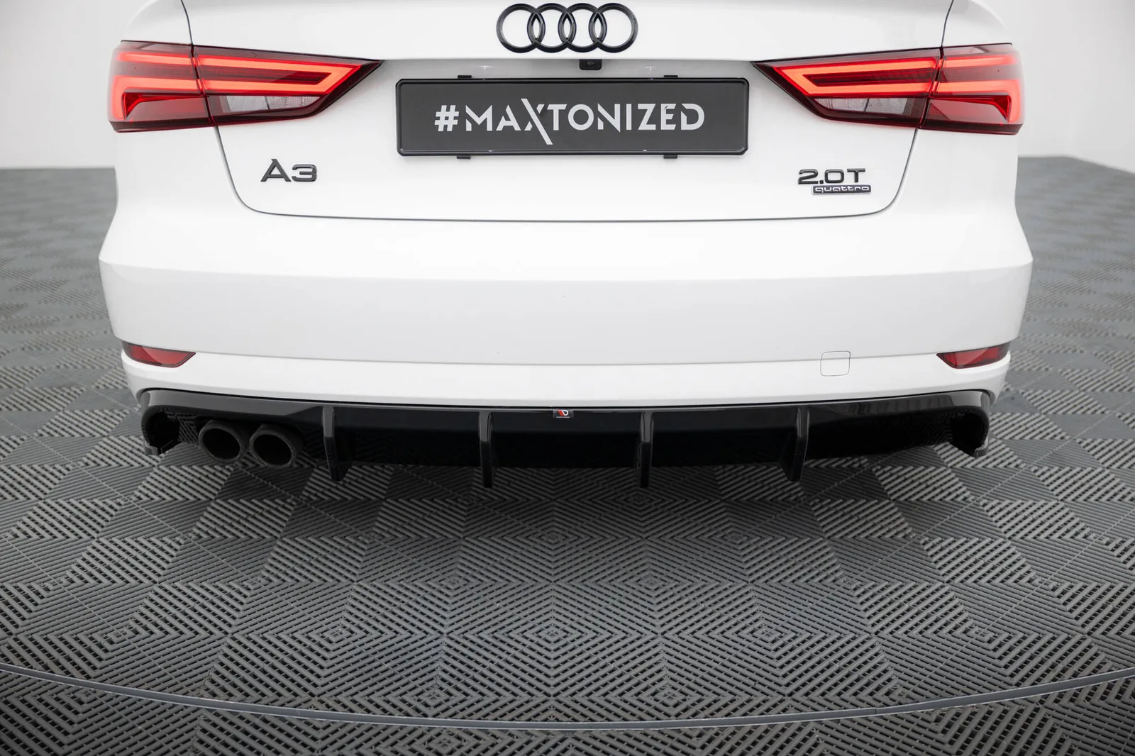 Задня накладка Maxton Audi A3 Sedan 8V Facelift (Wersja z podwójną końcówką Вихлопu z jednej strony) - фото My Tuning Lab