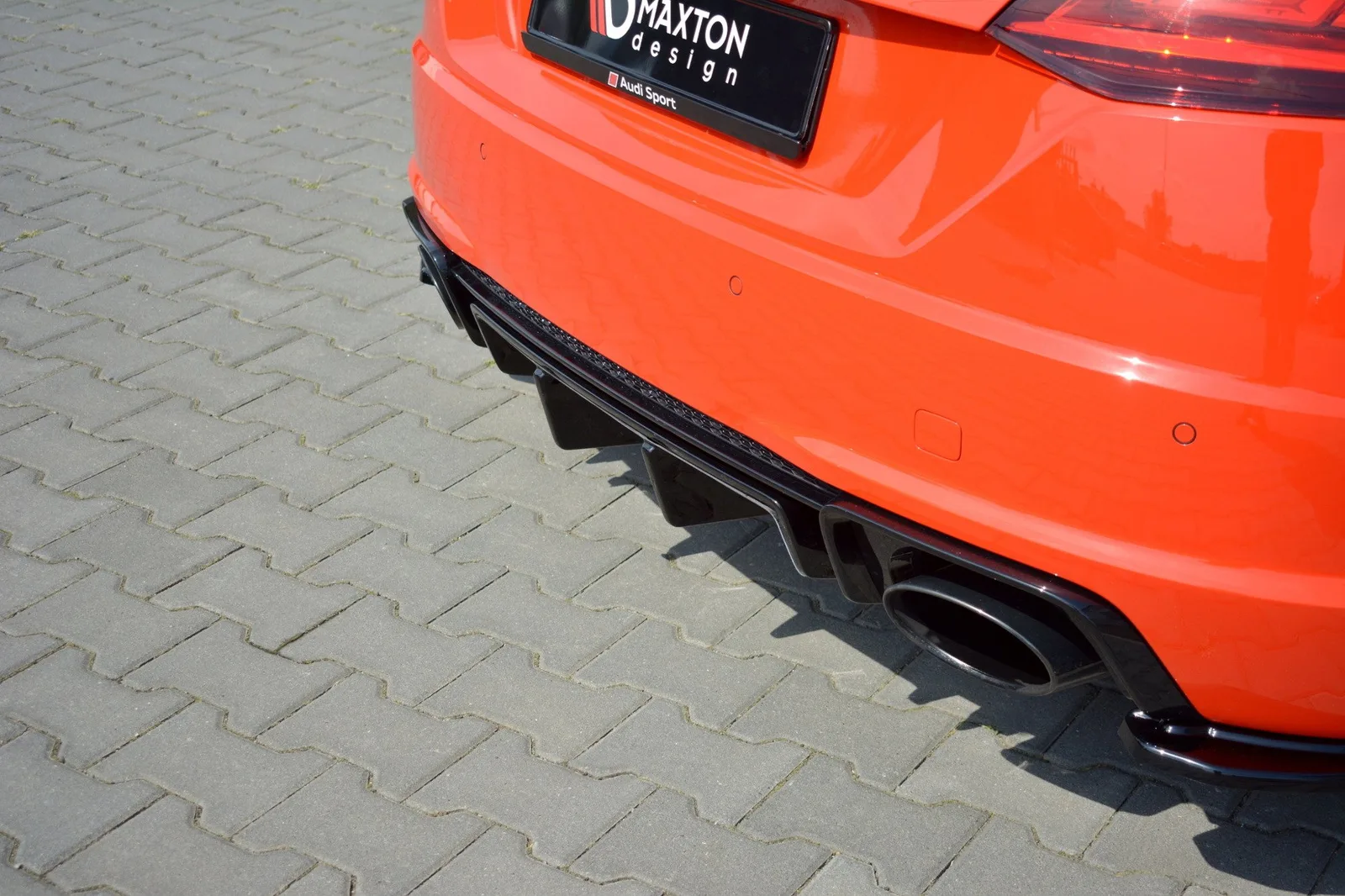 Задня накладка Maxton Audi TT RS 8S - фото My Tuning Lab