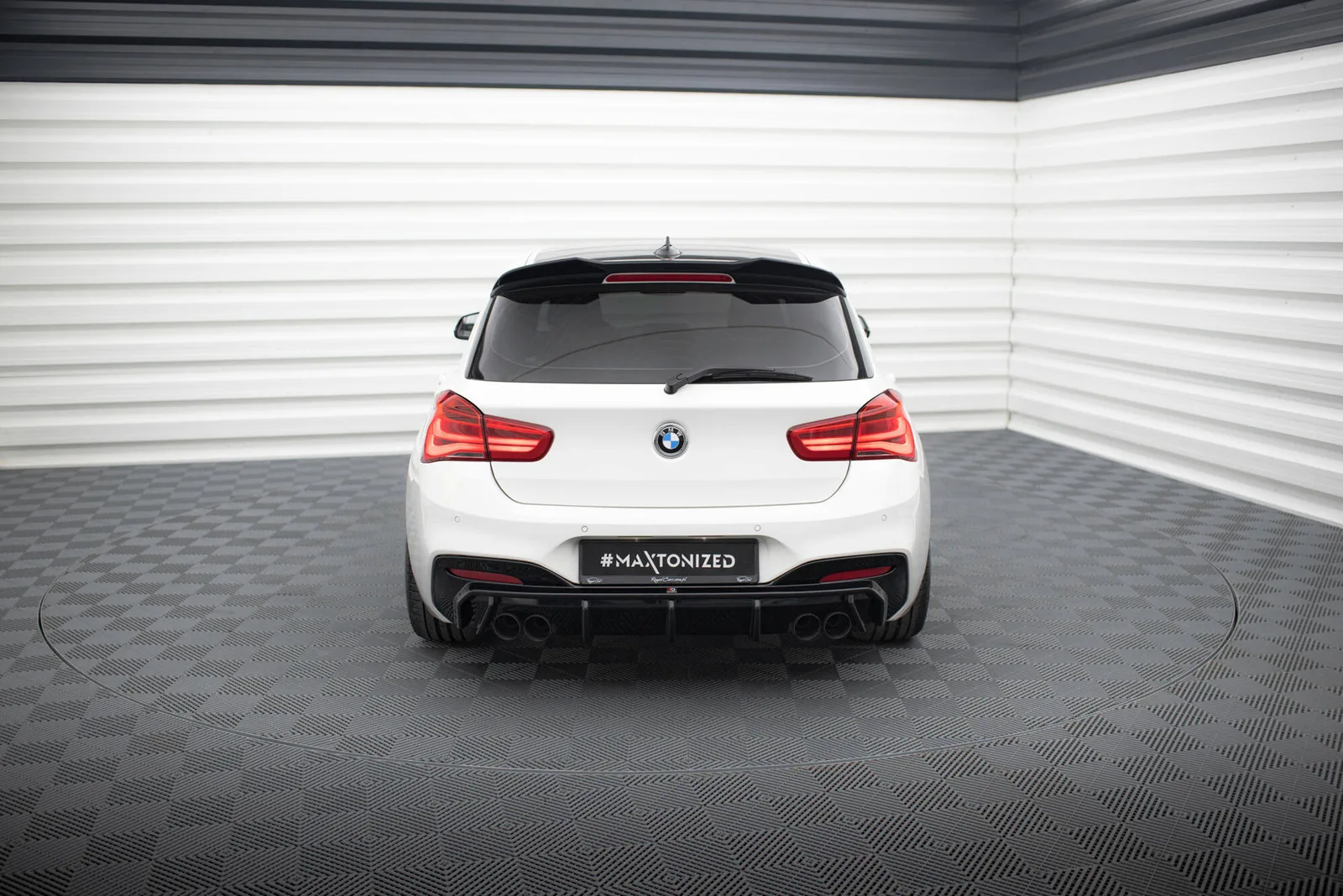 Задня накладка Maxton BMW 1 M-пакет / M140i F20 Facelift (Wersja z podwójnymi Вихлопami z obu stron) - фото My Tuning Lab